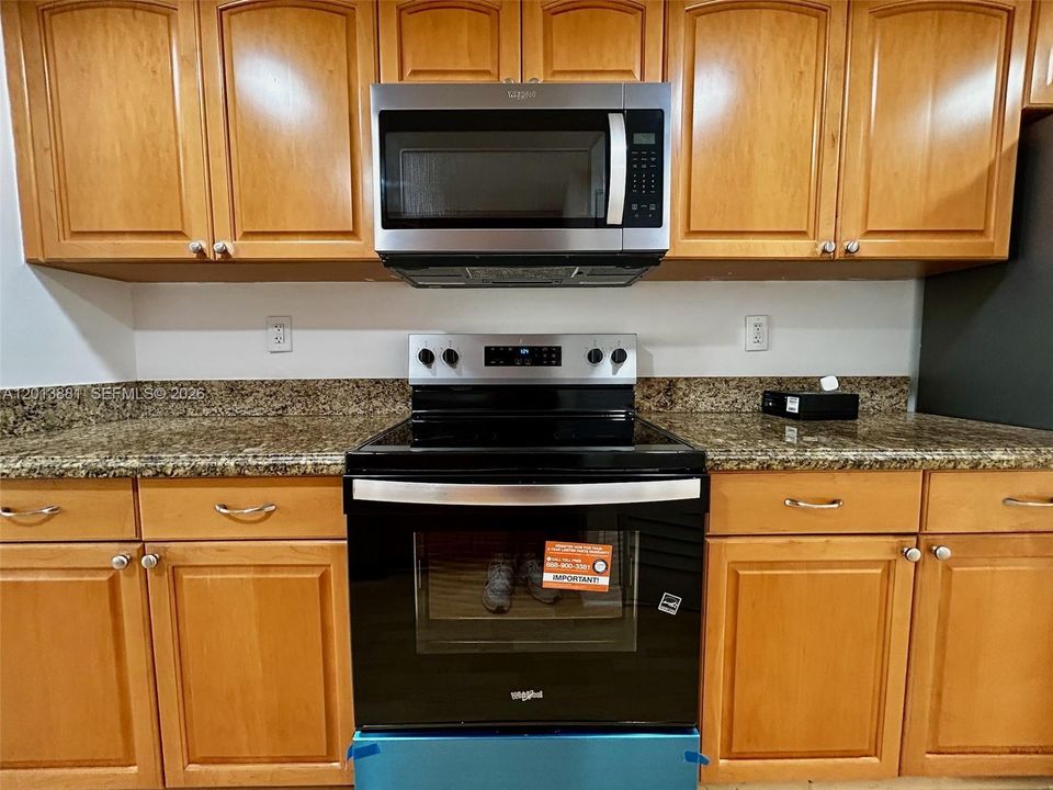 En Venta: $230,000 (2 camas, 2 baños, 970 Pies cuadrados)