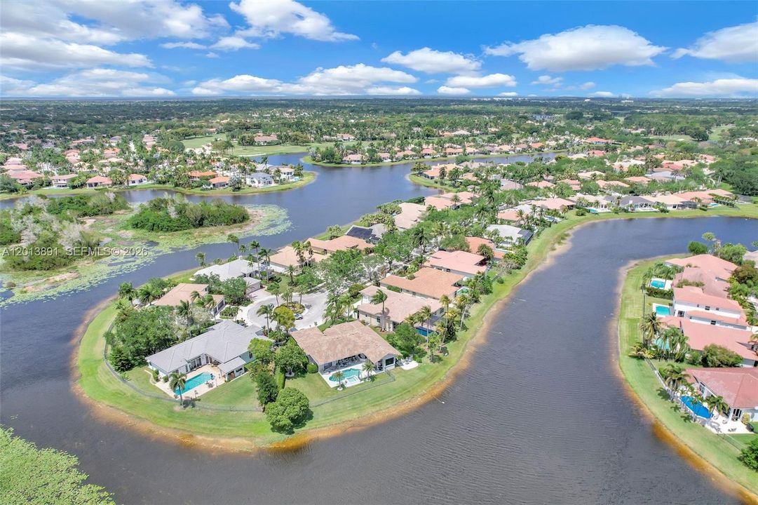 For Sale: $1,950,000 (5 beds, 3 baths, 2870 Square Feet)