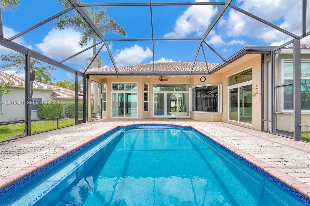 For Sale: $1,950,000 (5 beds, 3 baths, 2870 Square Feet)