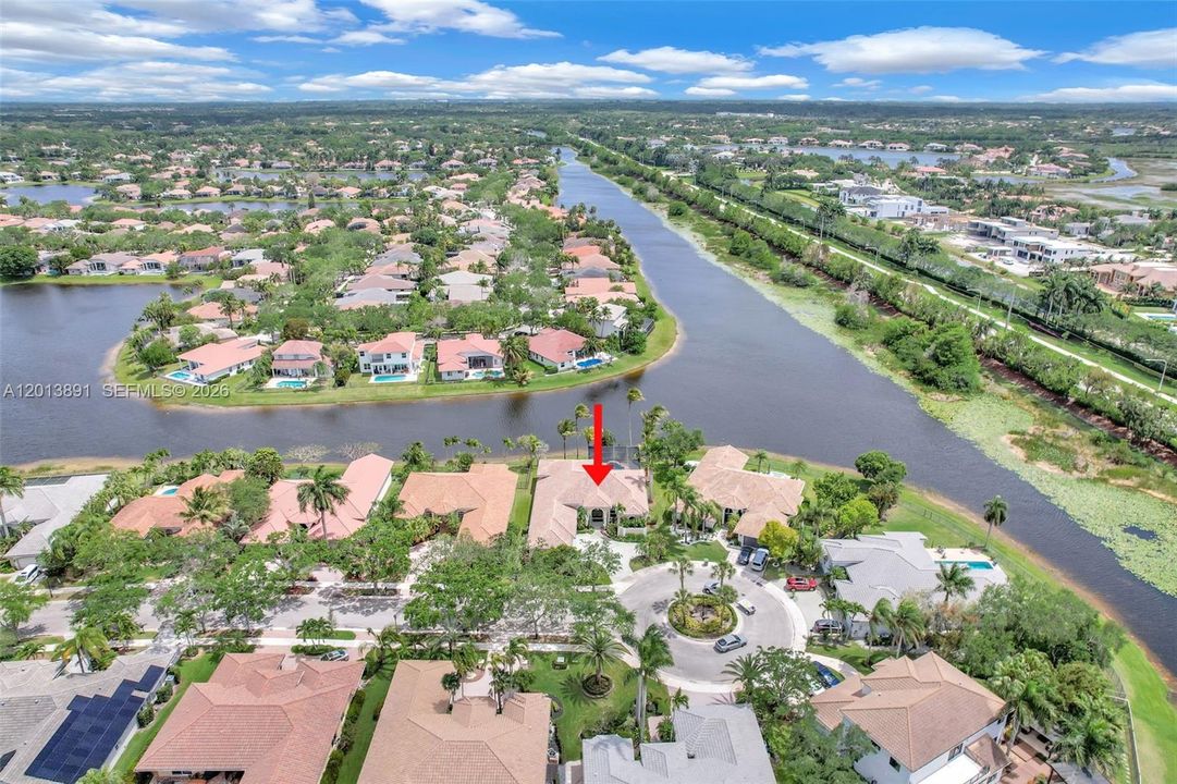 For Sale: $1,950,000 (5 beds, 3 baths, 2870 Square Feet)