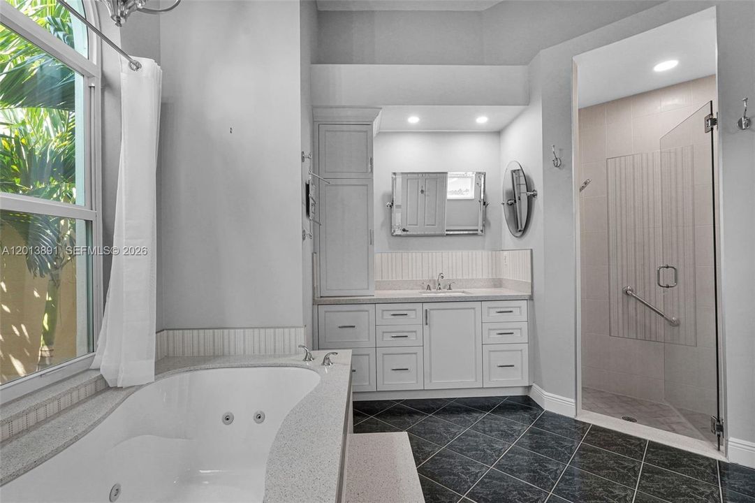 For Sale: $1,950,000 (5 beds, 3 baths, 2870 Square Feet)