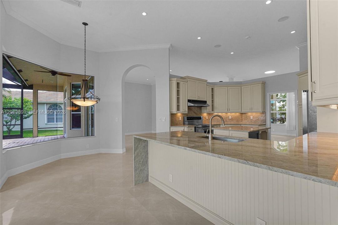 For Sale: $1,950,000 (5 beds, 3 baths, 2870 Square Feet)