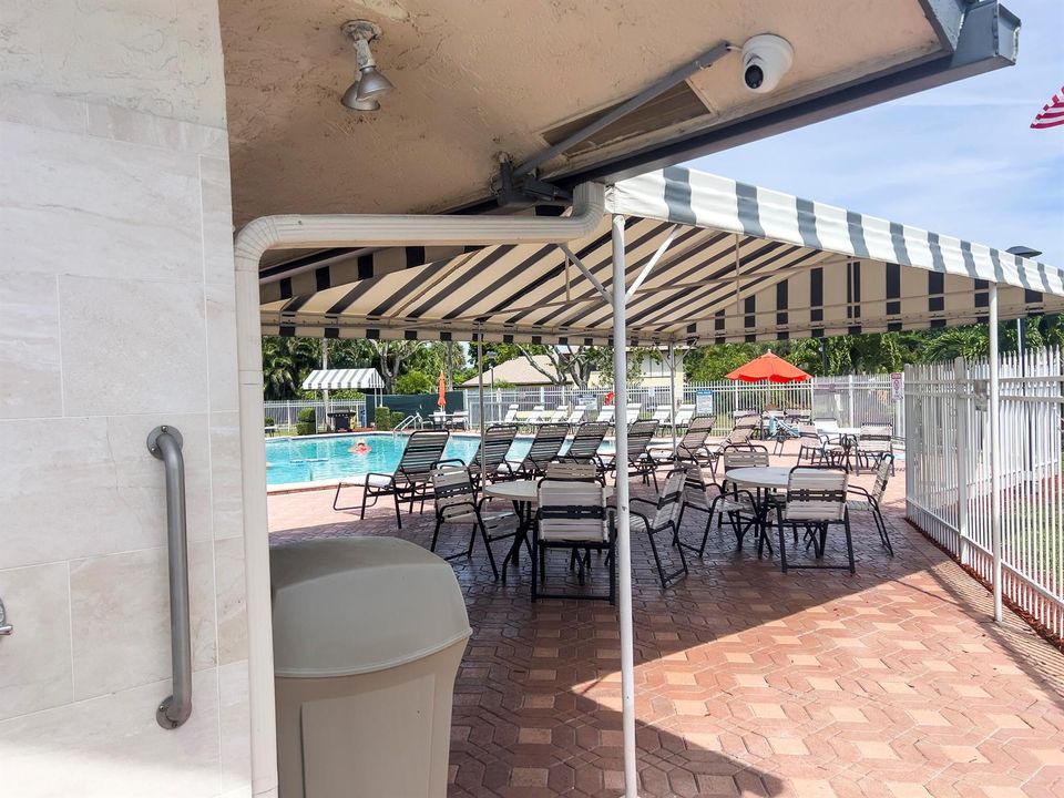 Woodlake Pool