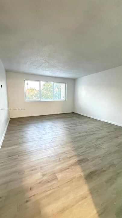 Activo con contrato: $1,850 (1 camas, 1 baños, 870 Pies cuadrados)