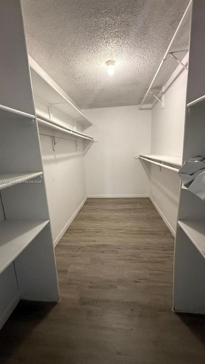 Activo con contrato: $1,850 (1 camas, 1 baños, 870 Pies cuadrados)