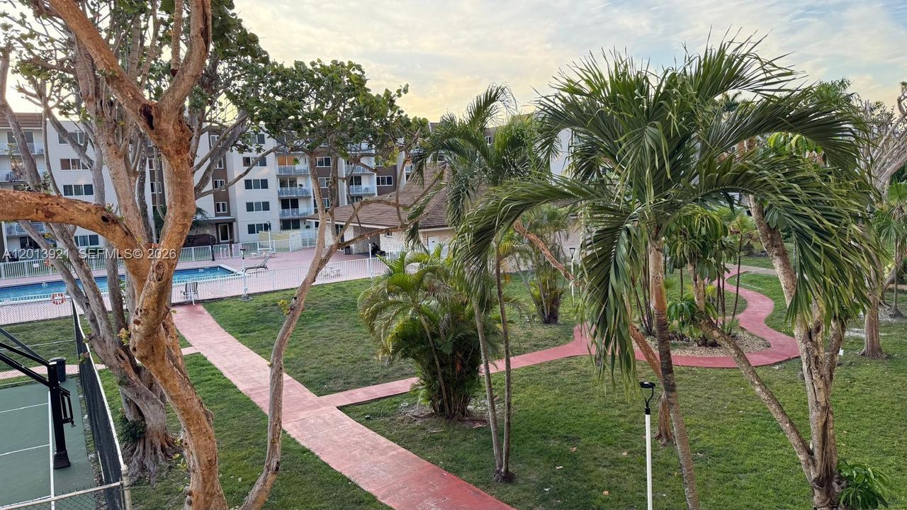 Activo con contrato: $1,850 (1 camas, 1 baños, 870 Pies cuadrados)