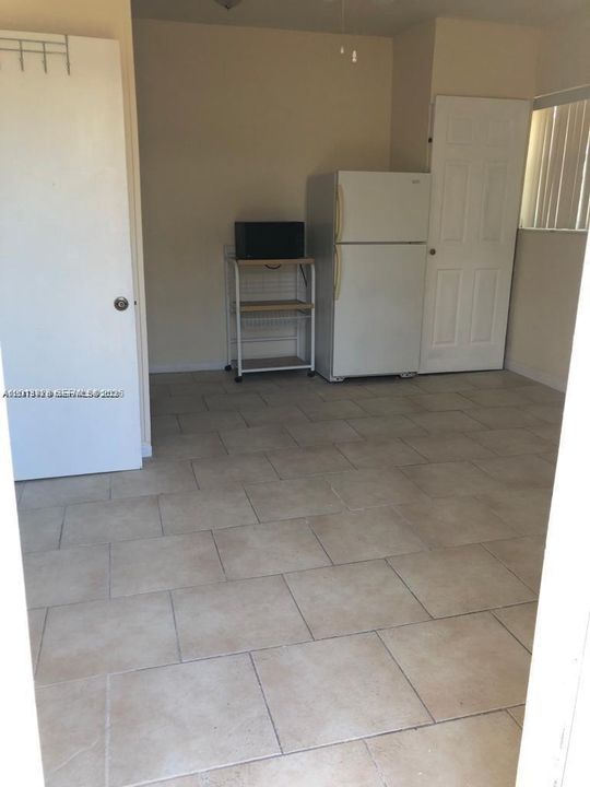 For Rent: $1,150 (0 beds, 1 baths, 5310 Square Feet)