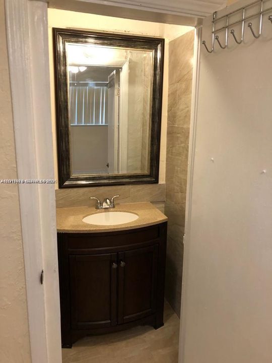 For Rent: $1,150 (0 beds, 1 baths, 5310 Square Feet)