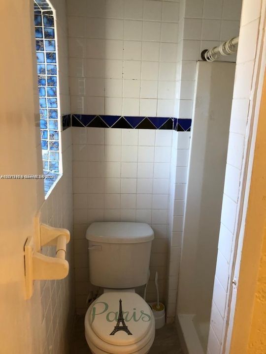For Rent: $1,150 (0 beds, 1 baths, 5310 Square Feet)