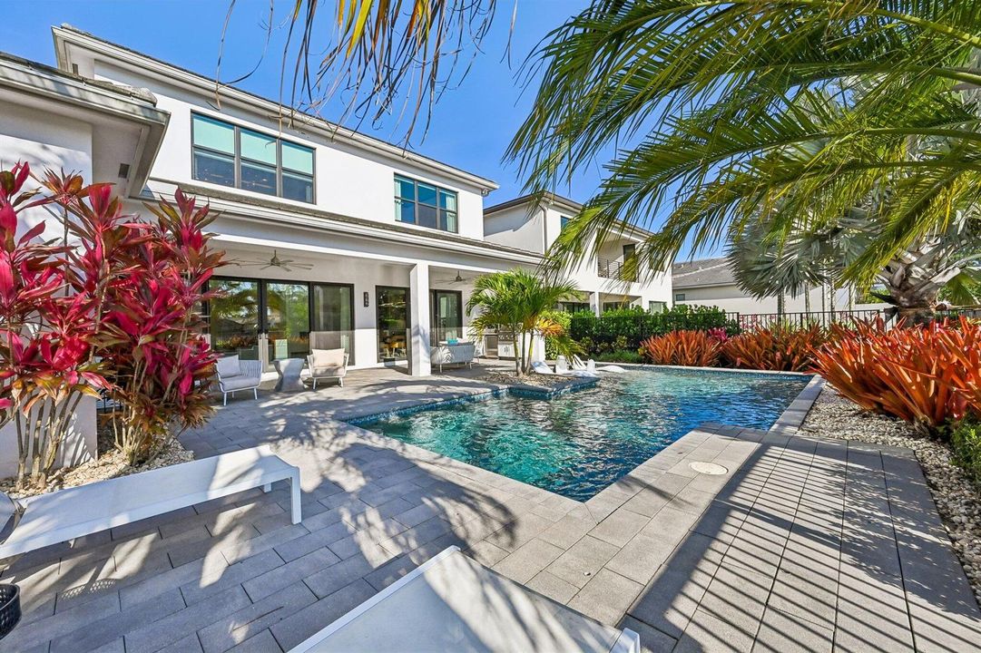 51-web-or-mls-Pagoda Palms Dr-S0305-051