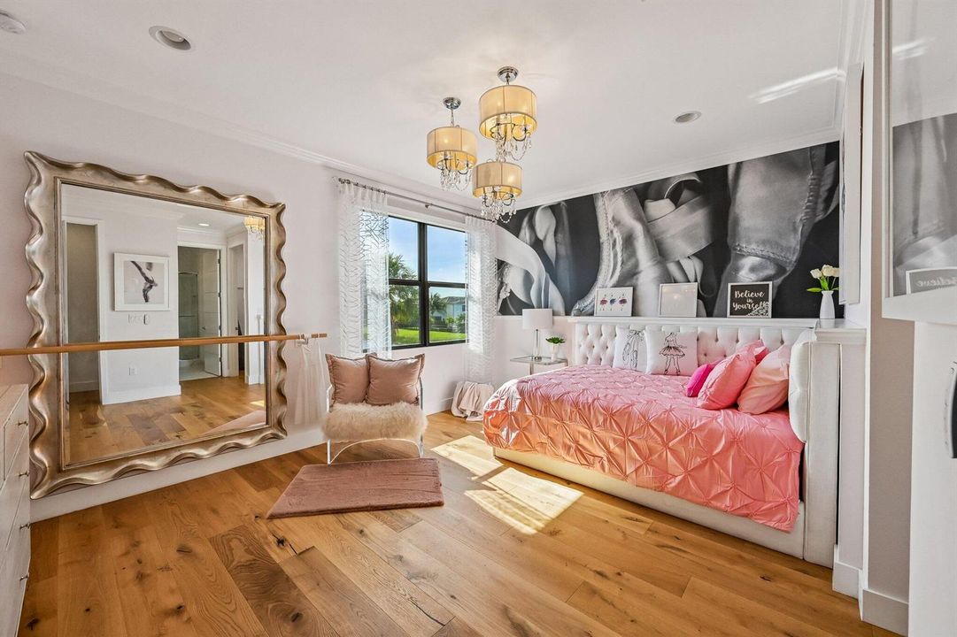 32-web-or-mls-Pagoda Palms Dr-S0305-032