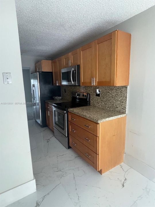 Active With Contract: $3,150 (3 beds, 2 baths, 1770 Square Feet)