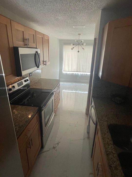 Active With Contract: $3,150 (3 beds, 2 baths, 1770 Square Feet)