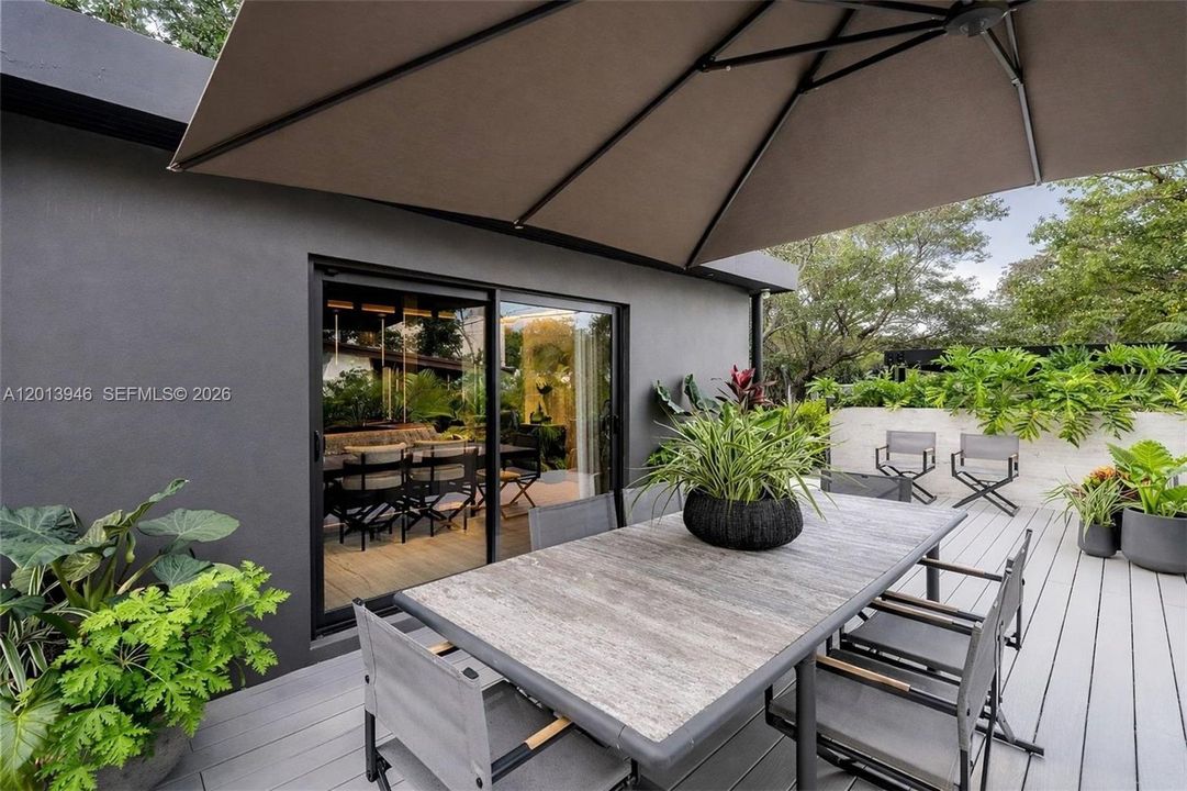 For Sale: $1,695,000 (2 beds, 3 baths, 0 Square Feet)