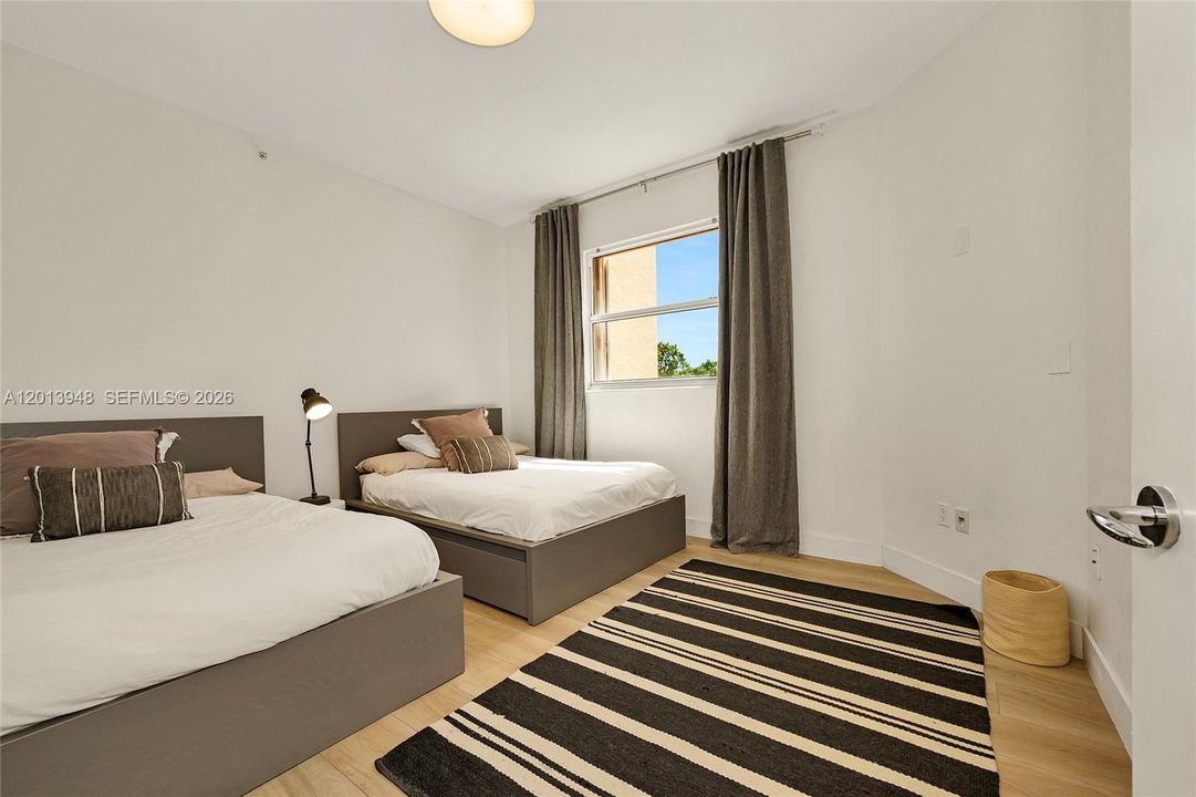 В аренду: $16,000 (3 спален, 3 ванн, 2470 Квадратных фут)