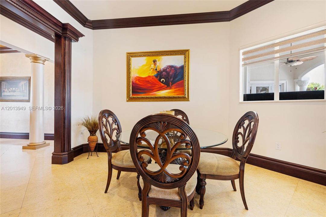 En Venta: $3,299,999 (5 camas, 4 baños, 4463 Pies cuadrados)