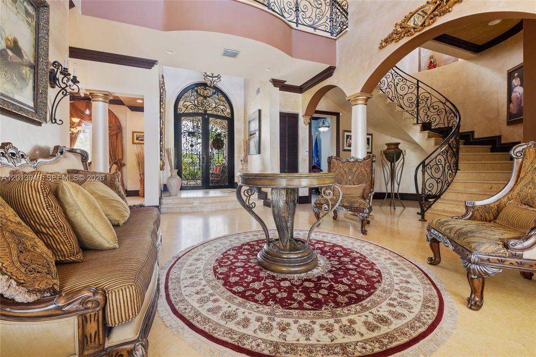 En Venta: $3,299,999 (5 camas, 4 baños, 4463 Pies cuadrados)