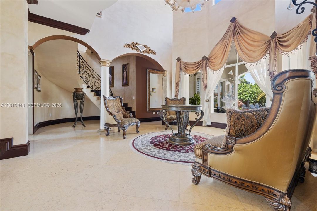 En Venta: $3,299,999 (5 camas, 4 baños, 4463 Pies cuadrados)