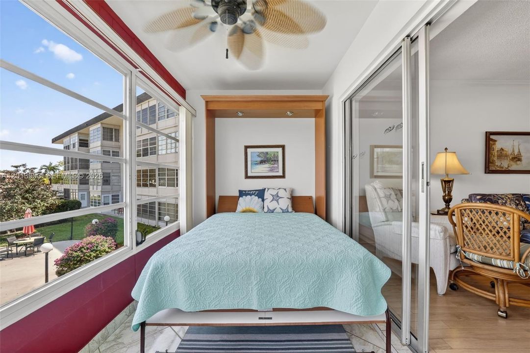 For Sale: $94,500 (1 beds, 1 baths, 768 Square Feet)