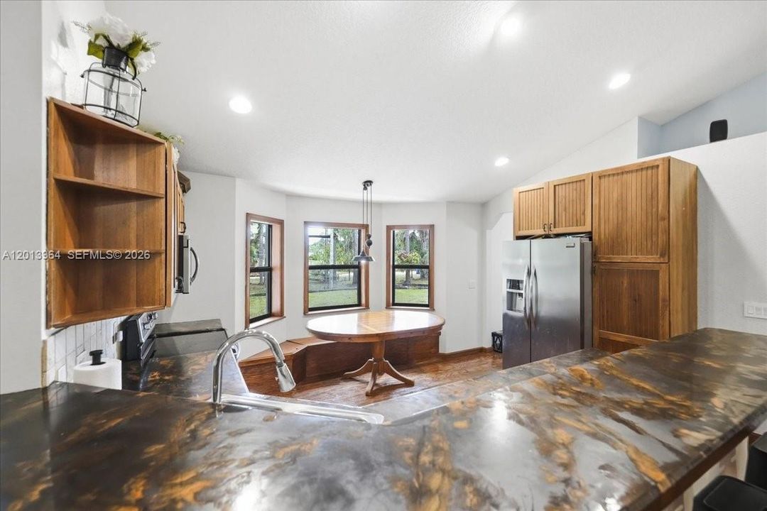 For Sale: $769,900 (5 beds, 3 baths, 2000 Square Feet)