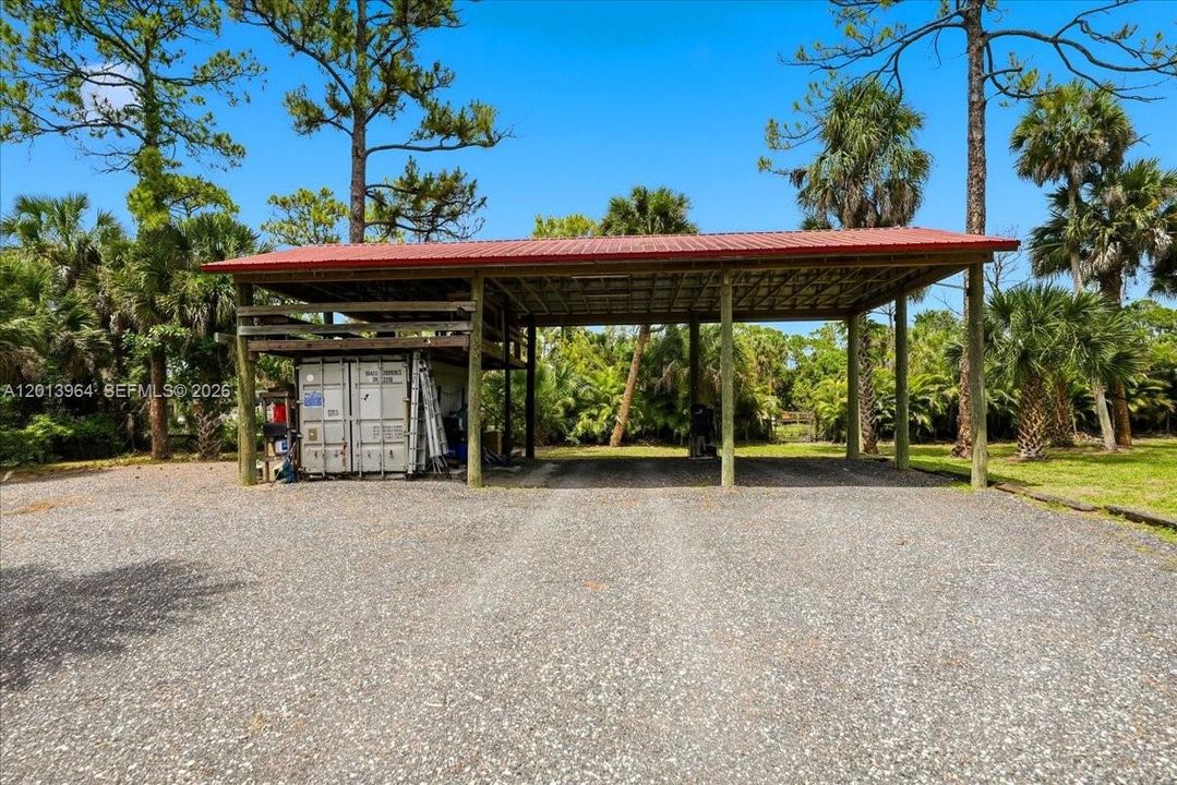 For Sale: $769,900 (5 beds, 3 baths, 2000 Square Feet)