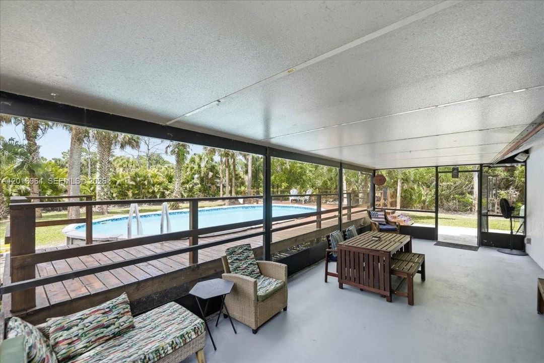 For Sale: $769,900 (5 beds, 3 baths, 2000 Square Feet)