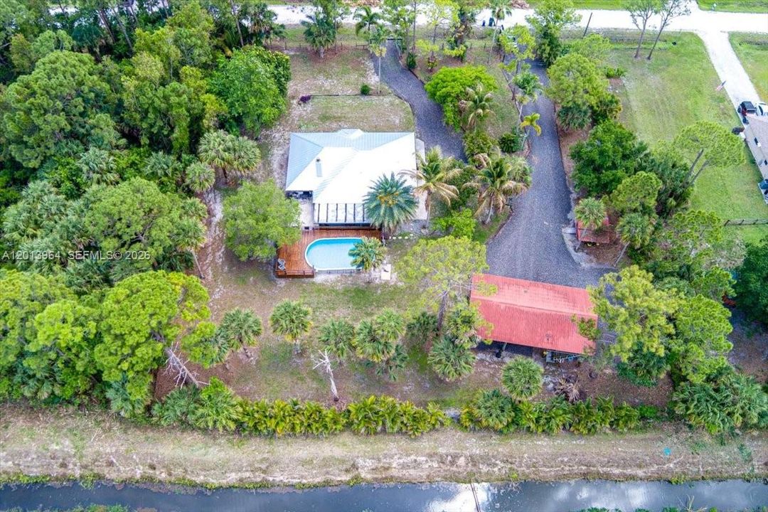 For Sale: $769,900 (5 beds, 3 baths, 2000 Square Feet)