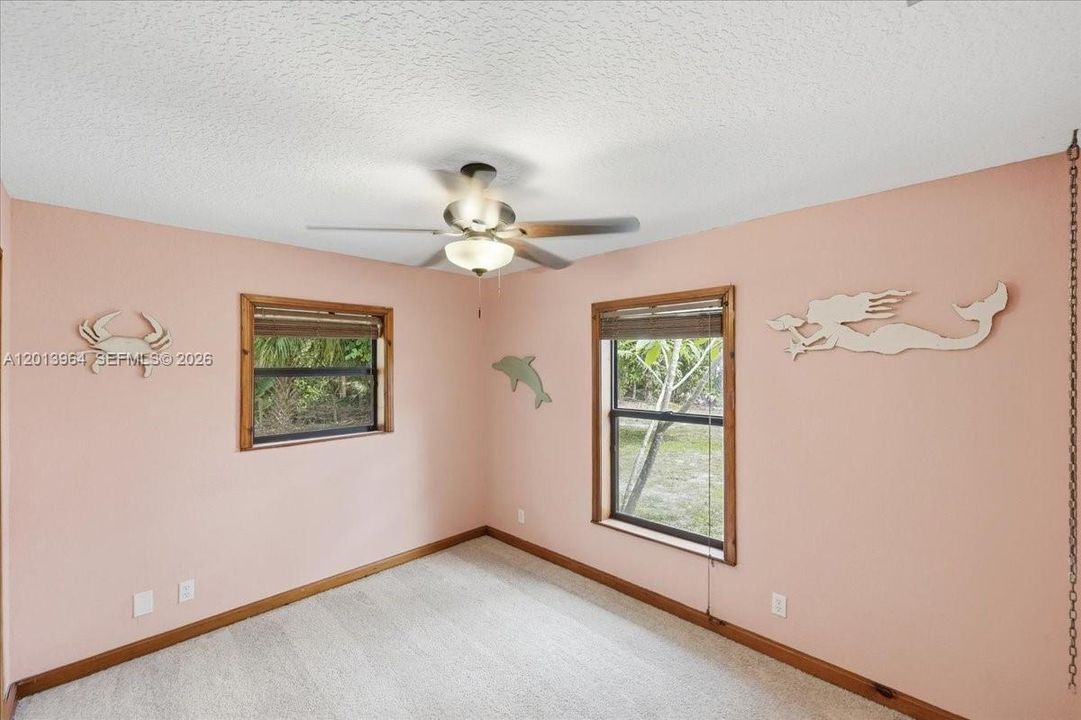 For Sale: $769,900 (5 beds, 3 baths, 2000 Square Feet)