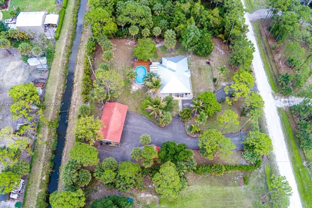 For Sale: $769,900 (5 beds, 3 baths, 2000 Square Feet)