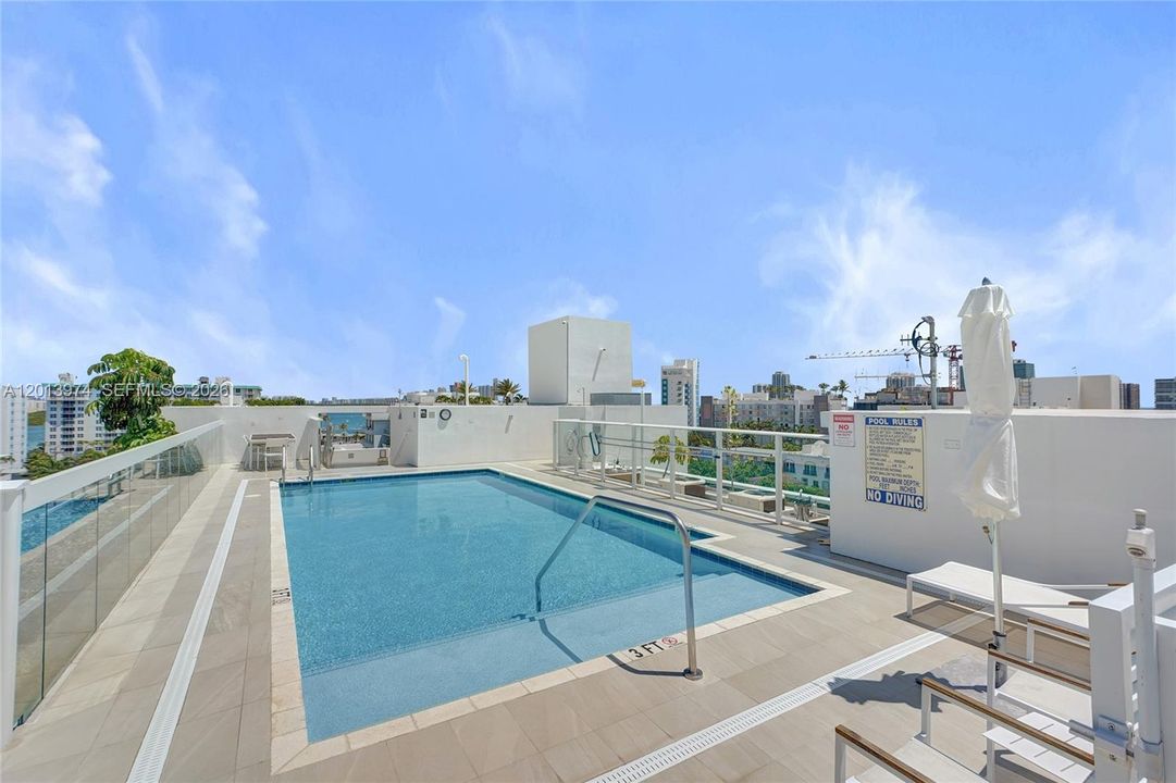 For Sale: $1,399,999 (3 beds, 3 baths, 1819 Square Feet)