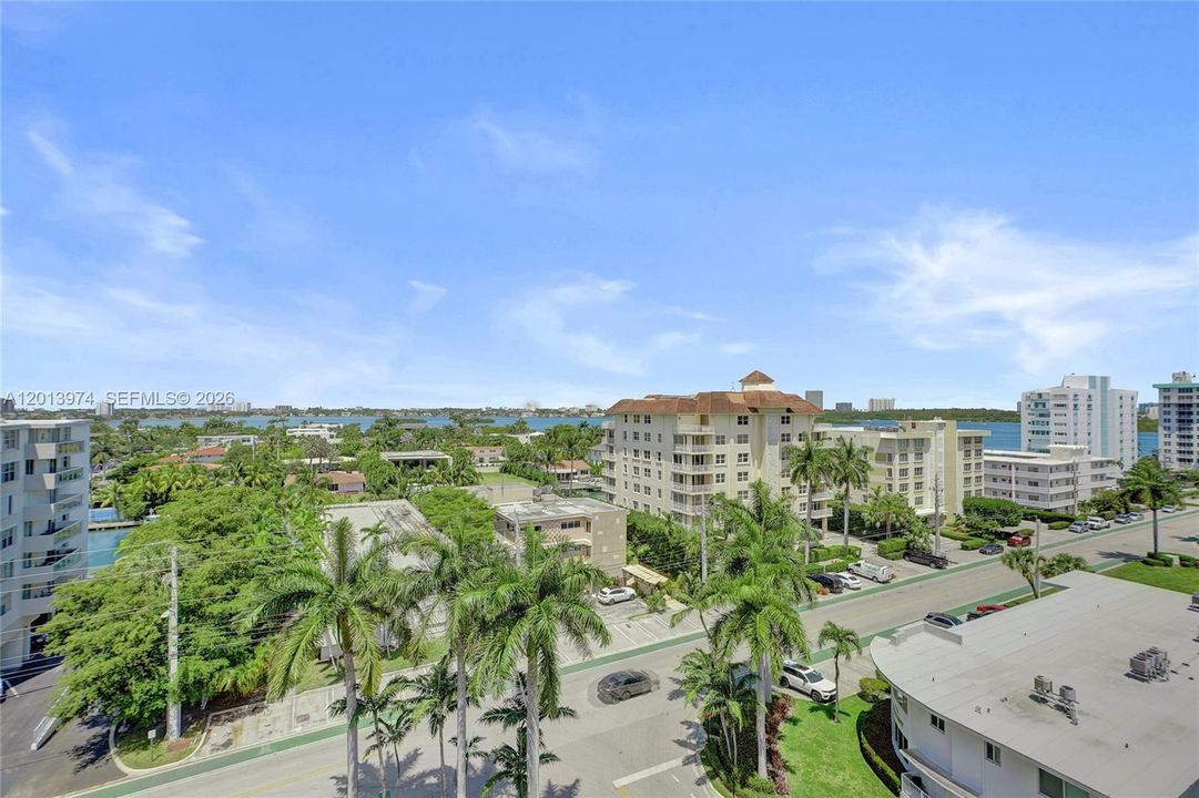 For Sale: $1,399,999 (3 beds, 3 baths, 1819 Square Feet)