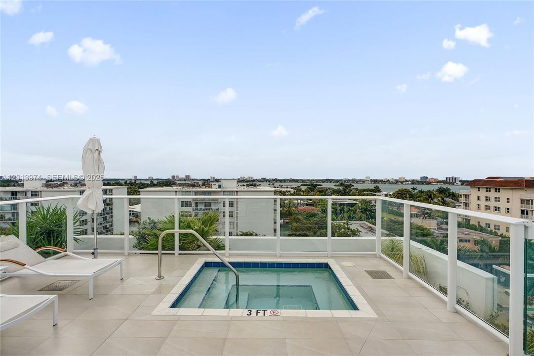 For Sale: $1,399,999 (3 beds, 3 baths, 1819 Square Feet)