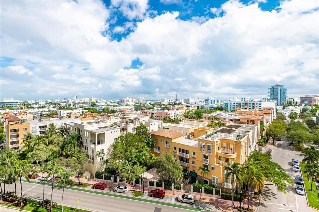 For Sale: $790,000 (1 beds, 1 baths, 740 Square Feet)