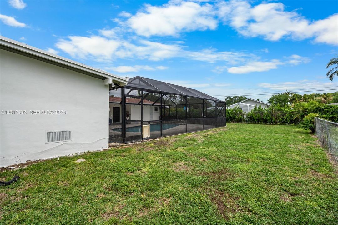 En Venta: $1,299,000 (4 camas, 3 baños, 2081 Pies cuadrados)