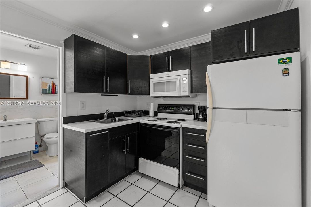 En Venta: $1,299,000 (4 camas, 3 baños, 2081 Pies cuadrados)