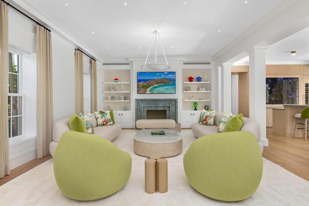 Living Area 2