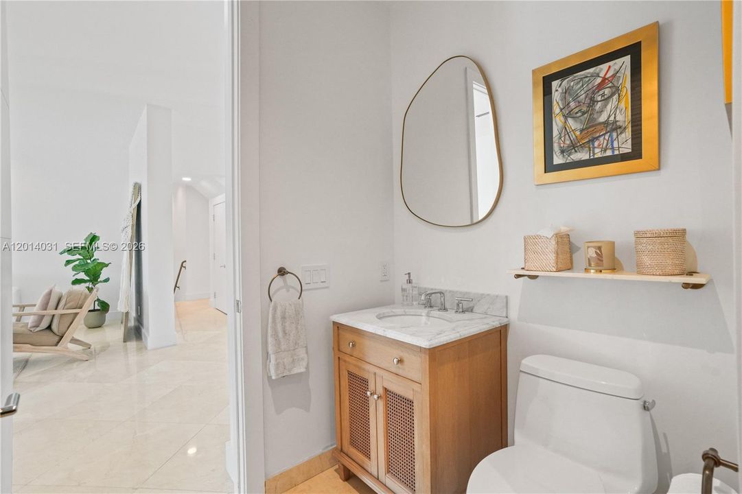 For Sale: $5,899,999 (6 beds, 5 baths, 3584 Square Feet)