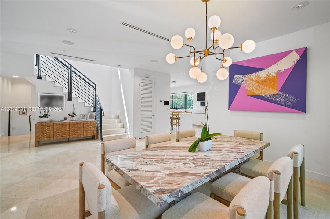 For Sale: $5,899,999 (6 beds, 5 baths, 3584 Square Feet)