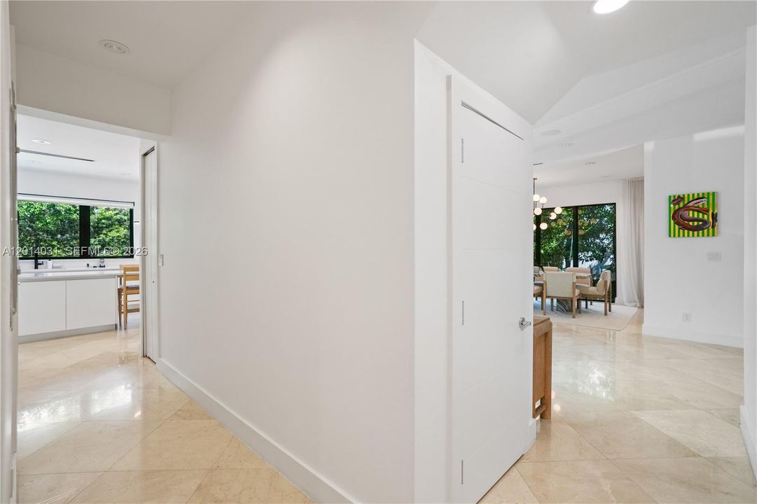 For Sale: $5,899,999 (6 beds, 5 baths, 3584 Square Feet)