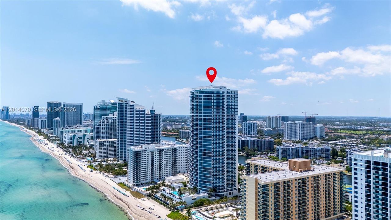 For Sale: $1,895,000 (3 beds, 2 baths, 2088 Square Feet)