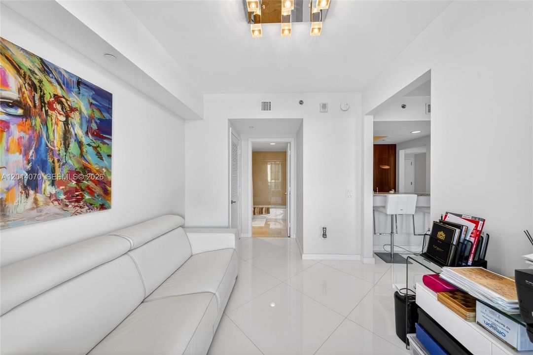 For Sale: $1,895,000 (3 beds, 2 baths, 2088 Square Feet)