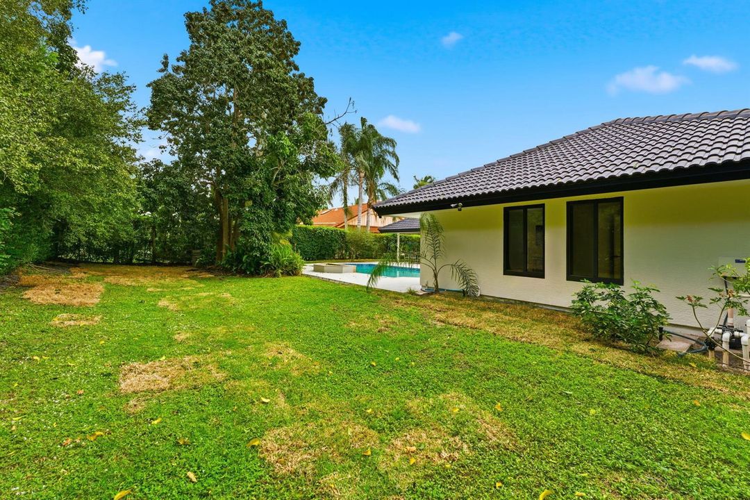 38-web-or-mls-2-dunbar-rd