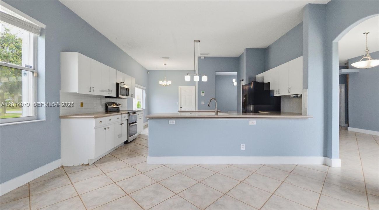 For Sale: $769,000 (4 beds, 2 baths, 2352 Square Feet)