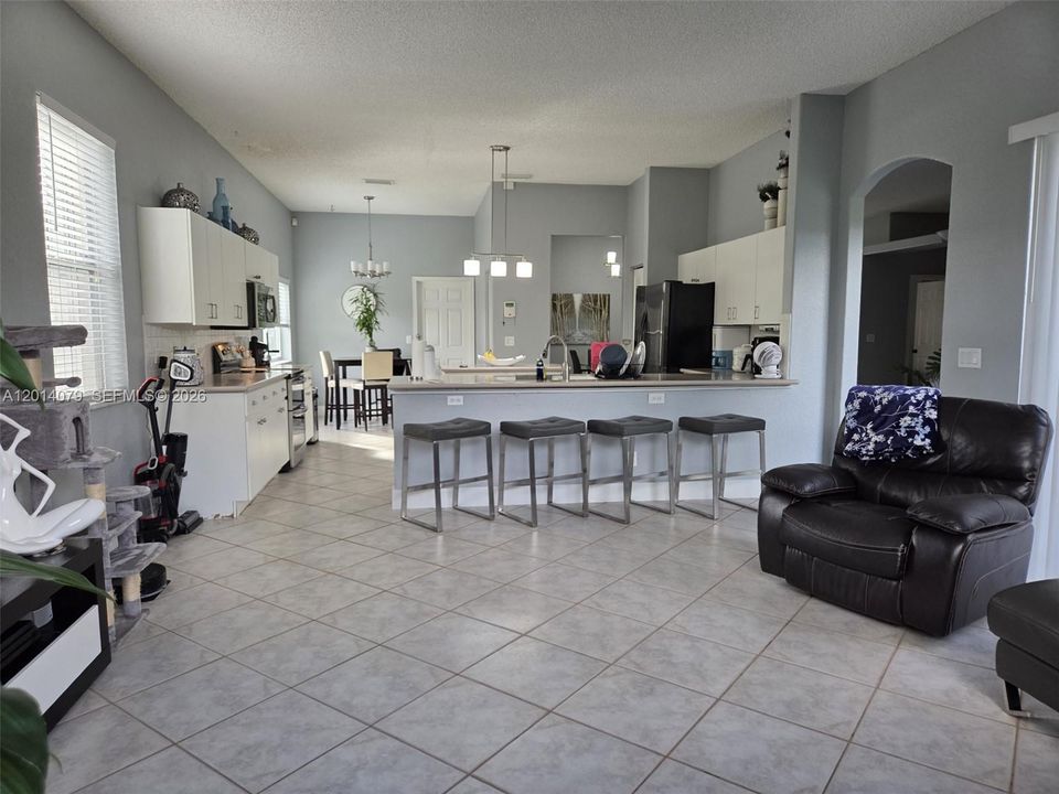 For Sale: $769,000 (4 beds, 2 baths, 2352 Square Feet)