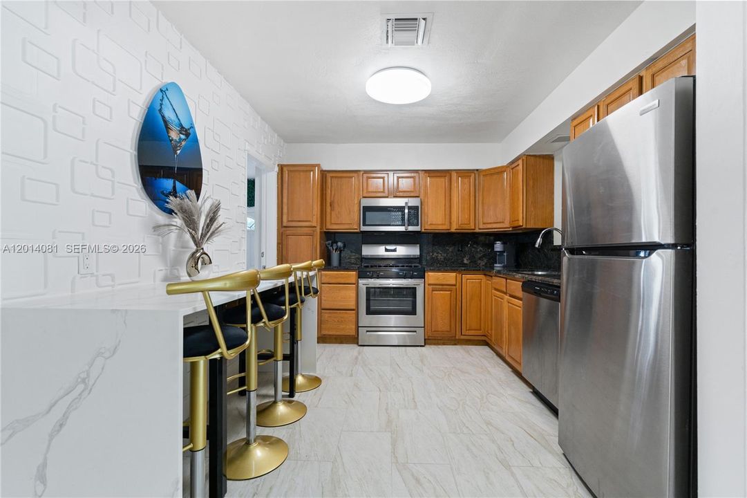 En Renta: $6,500 (4 camas, 2 baños, 1946 Pies cuadrados)