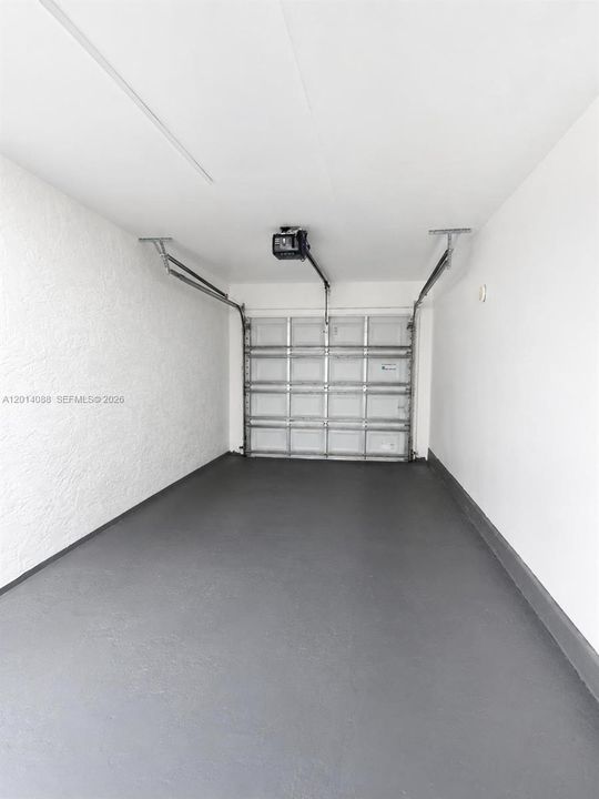 合同活跃: $2,800 (3 贝兹, 2 浴室, 1450 平方英尺)