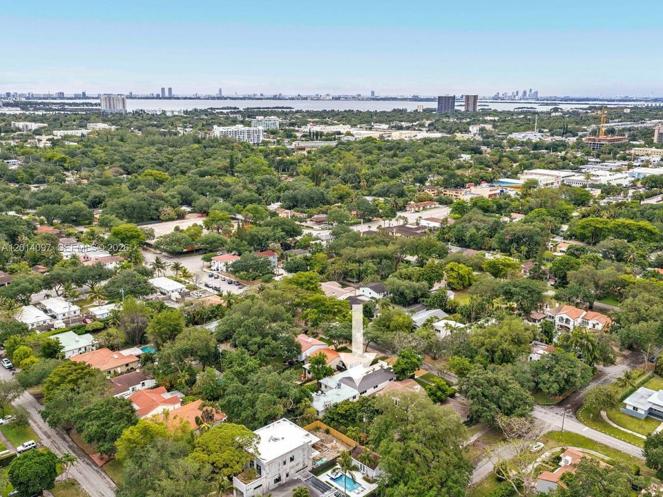 Activo con contrato: $1,295,000 (3 camas, 2 baños, 2257 Pies cuadrados)