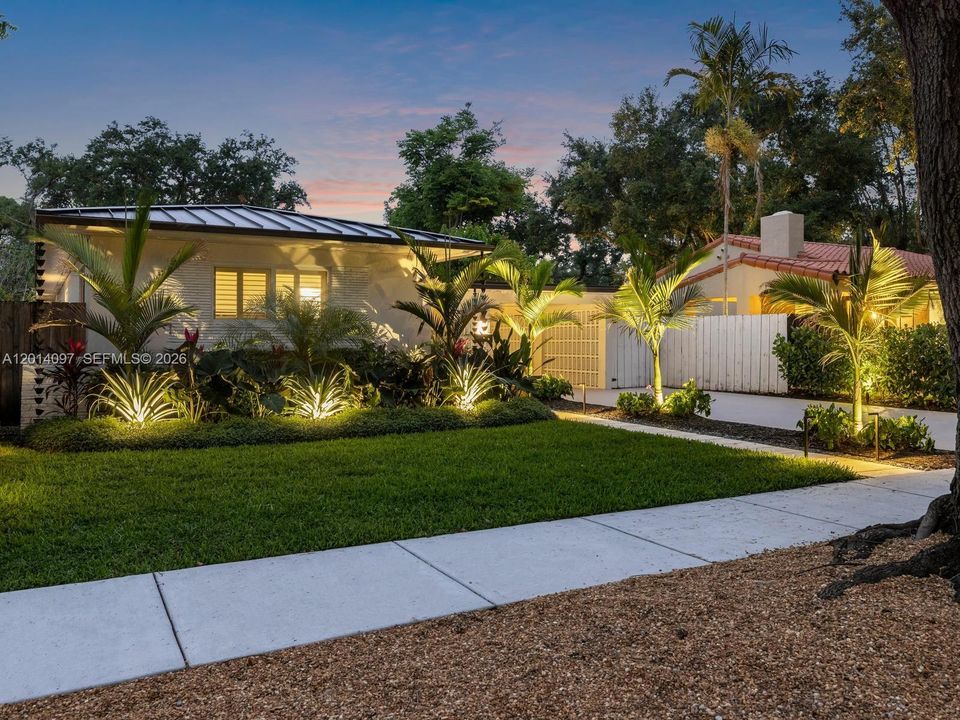 Activo con contrato: $1,295,000 (3 camas, 2 baños, 2257 Pies cuadrados)