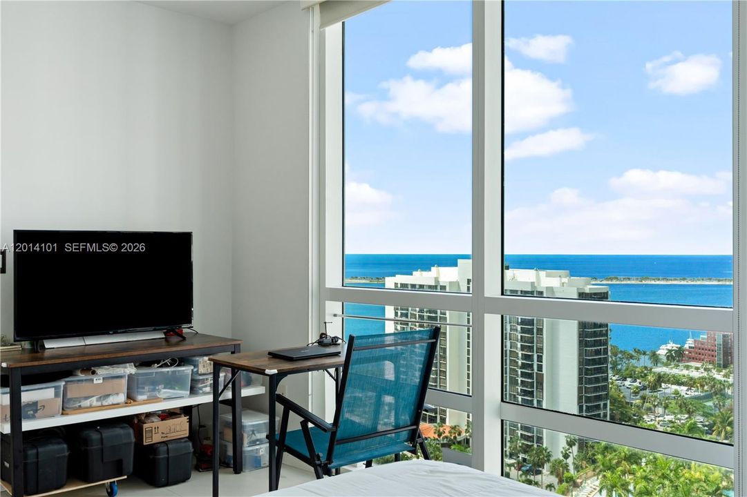 Activo con contrato: $395,000 (1 camas, 1 baños, 826 Pies cuadrados)