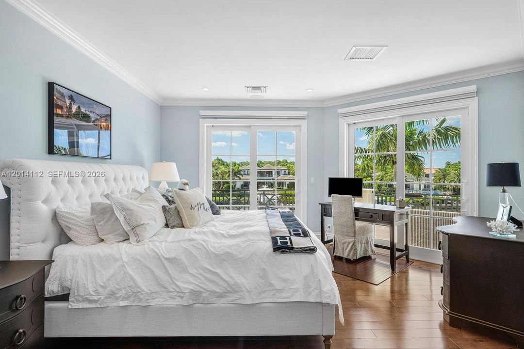 For Sale: $23,750,000 (9 beds, 10 baths, 8857 Square Feet)